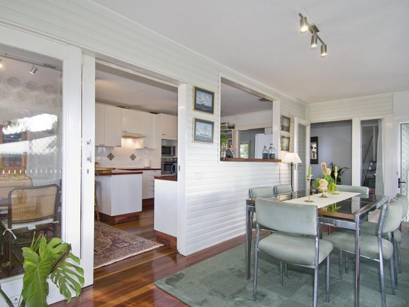 Point Vernon QLD 4655