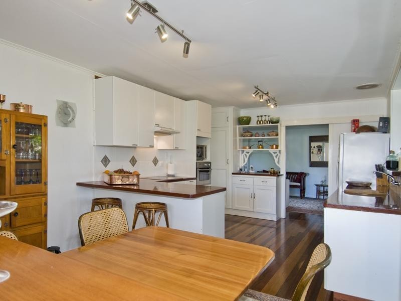 Point Vernon QLD 4655