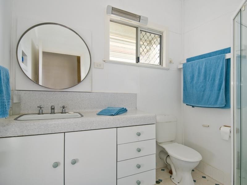 Point Vernon QLD 4655