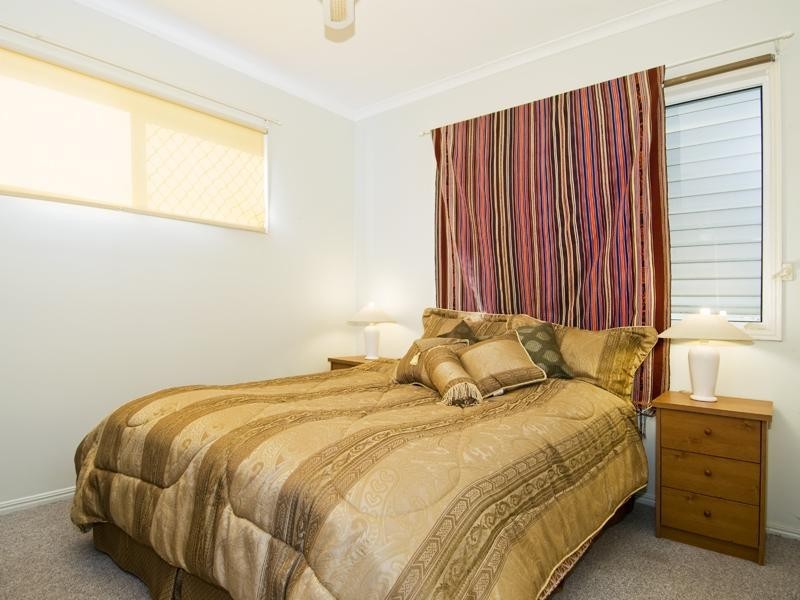 Point Vernon QLD 4655