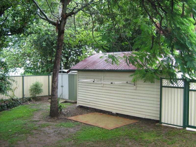 14 Meredith Street, Maryborough QLD 4650
