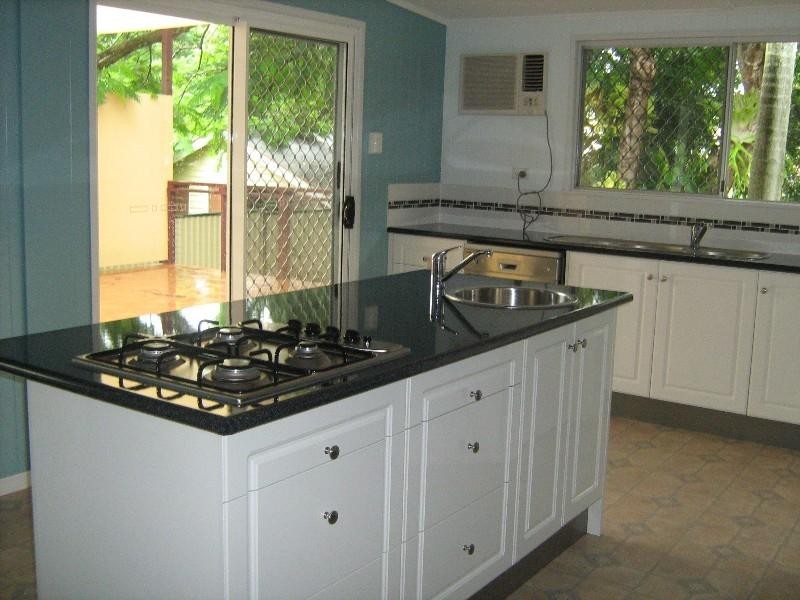 14 Meredith Street, Maryborough QLD 4650