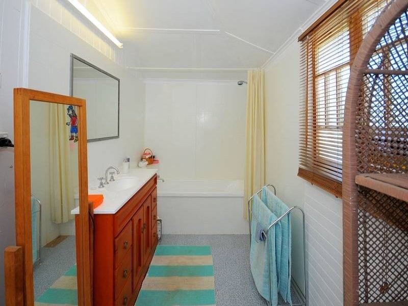 24 Blythe Street, Burrum Town QLD 4659