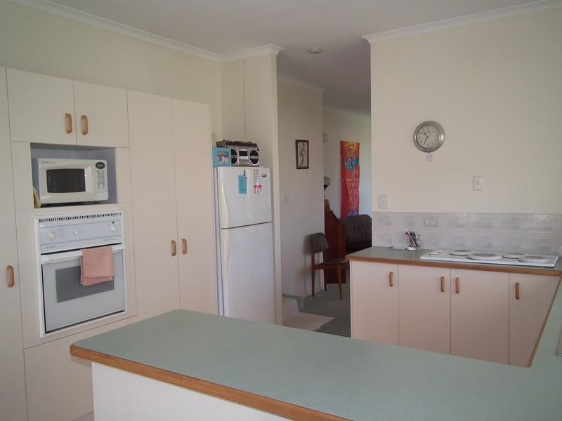 15 Dale Street, Tiaro QLD 4650