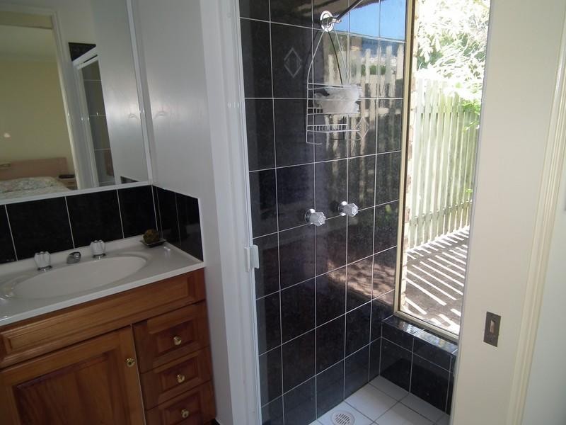 15 Dale Street, Tiaro QLD 4650