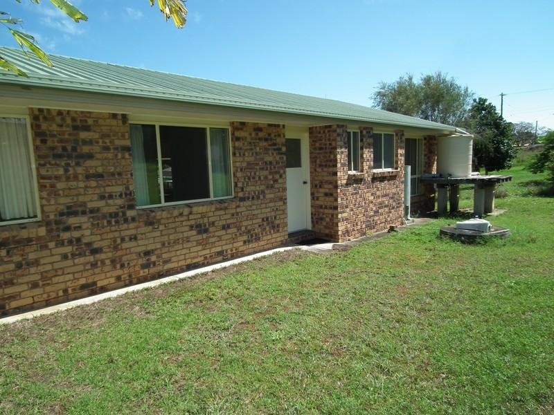 15 Dale Street, Tiaro QLD 4650