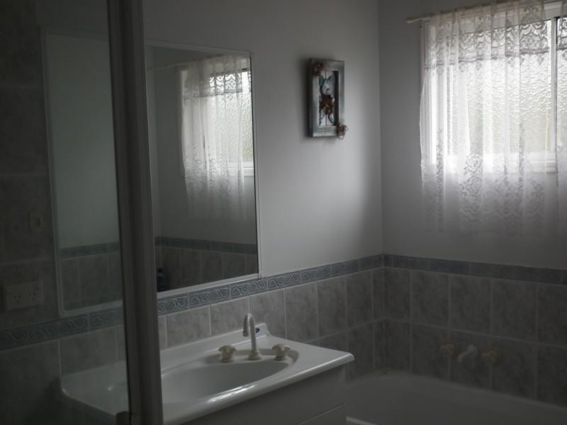 77 Woocoo Drive, Maryborough QLD 4650