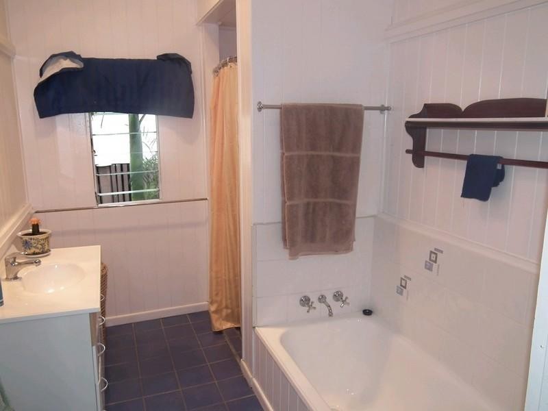 202 Ferry Street, Maryborough QLD 4650