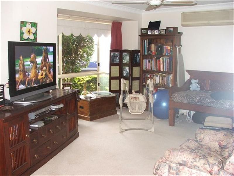 39 Thornbill Drive, Eli Waters QLD 4655