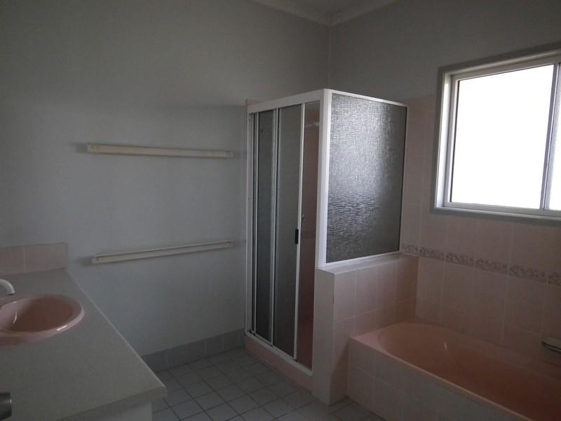 15 Timbrell Crescent, Tinana QLD 4650