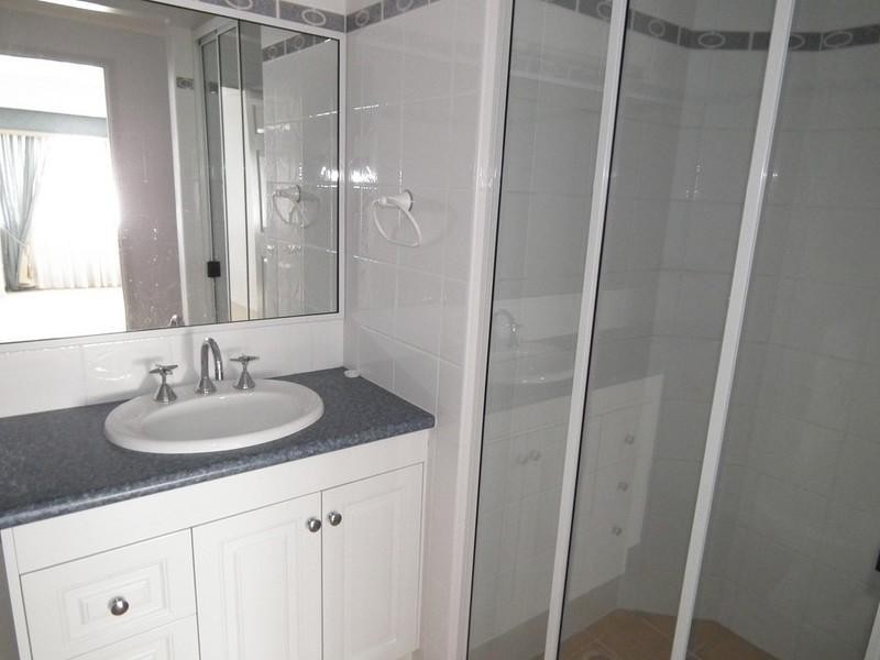 8 Guilmartins Way, Tinana QLD 4650