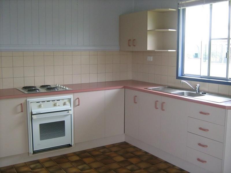 17 Muriel Street, Maryborough QLD 4650