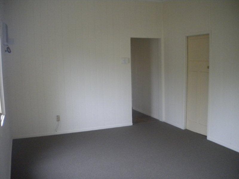 42 Steindl Street, Granville QLD 4650