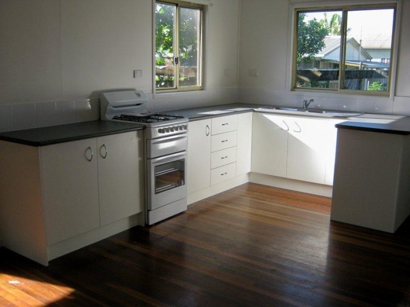 42 Steindl Street, Granville QLD 4650