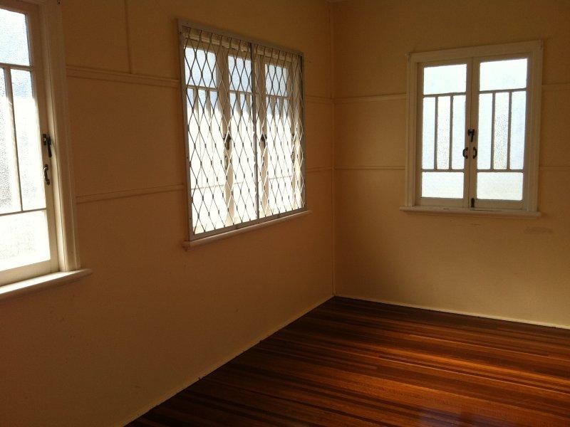 8 Muriel Street, Maryborough QLD 4650