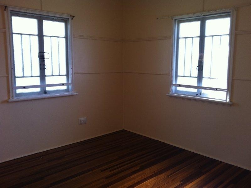 8 Muriel Street, Maryborough QLD 4650