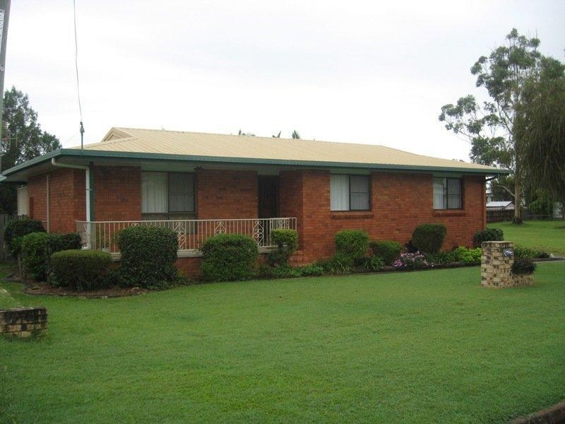 18 Tapscott Street, Tinana QLD 4650