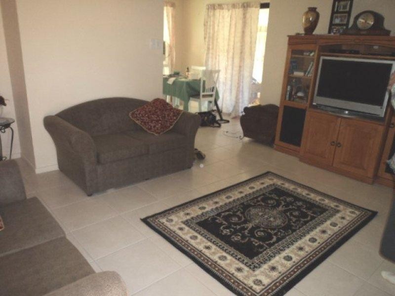 79 Lenthall Street, Aldershot QLD 4650