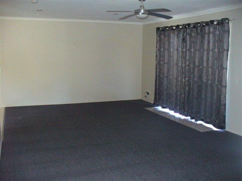 17 Seaview Avenue, Maaroom QLD 4650