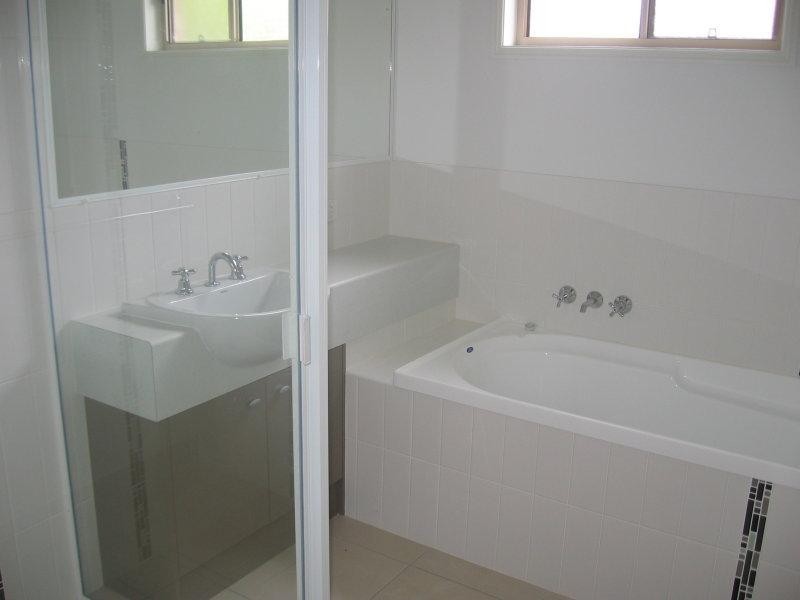 9 Geebung Court, Tinana QLD 4650