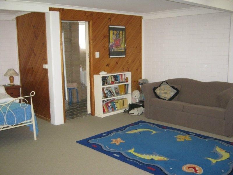 24 Aberdeen Avenue, Maryborough QLD 4650