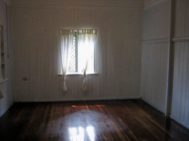 2 Crimmens Street, Maryborough QLD 4650