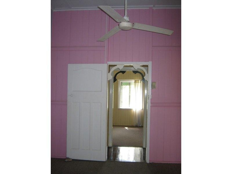 2 Crimmens Street, Maryborough QLD 4650