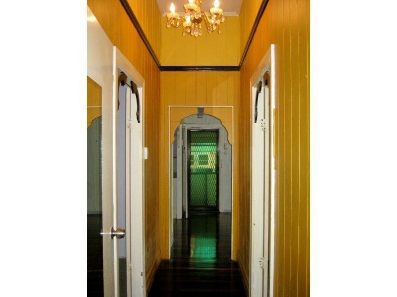 2 Crimmens Street, Maryborough QLD 4650