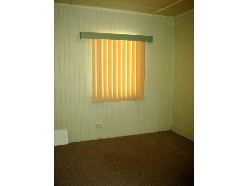 121 Arnaud Street, Granville QLD 4650