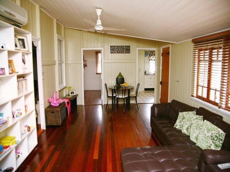 102 North Street, Maryborough QLD 4650