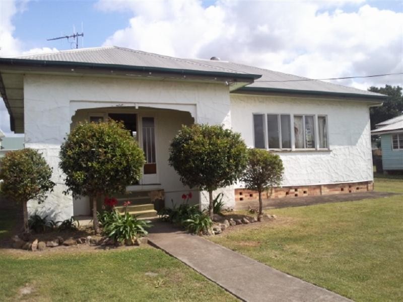 100 Pallas Street, Maryborough QLD 4650