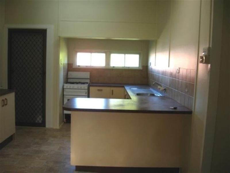 73 Steindl Street, Granville QLD 4650