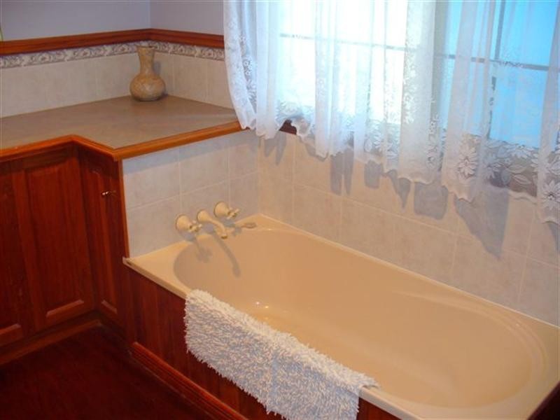 48 Dundonald Crescent, Tinana QLD 4650