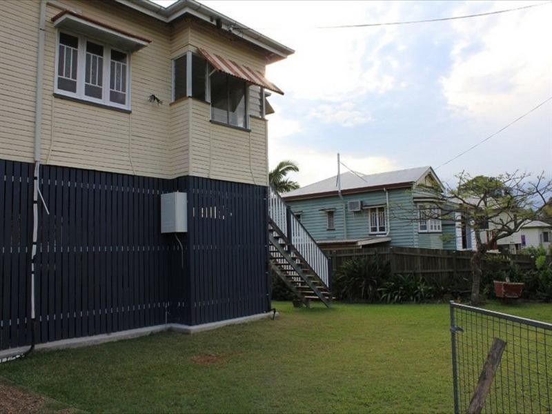 19 Pearson Street, Granville QLD 4650