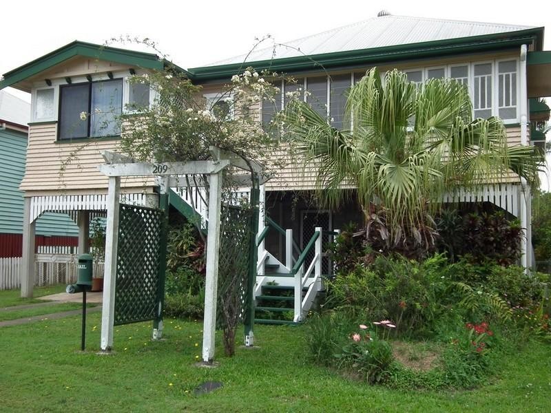 209 Ferry Street, Maryborough QLD 4650