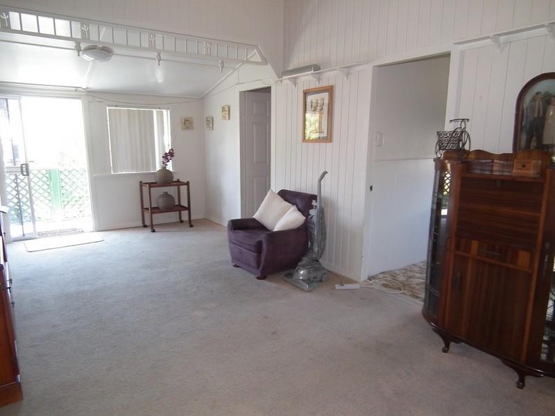 4 Puller Street, Granville QLD 4650
