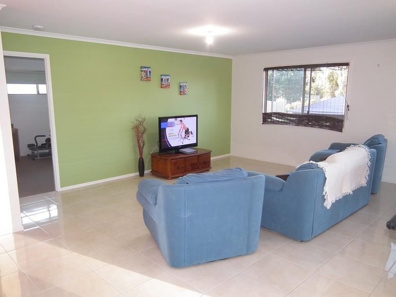 2/27 Serenity Drive, Tinana QLD 4650