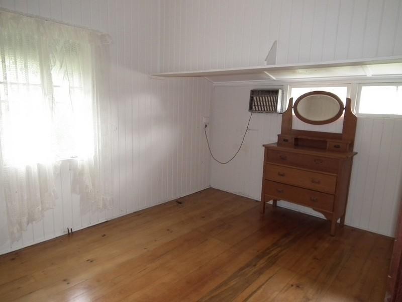 31 Puller Street, Granville QLD 4650