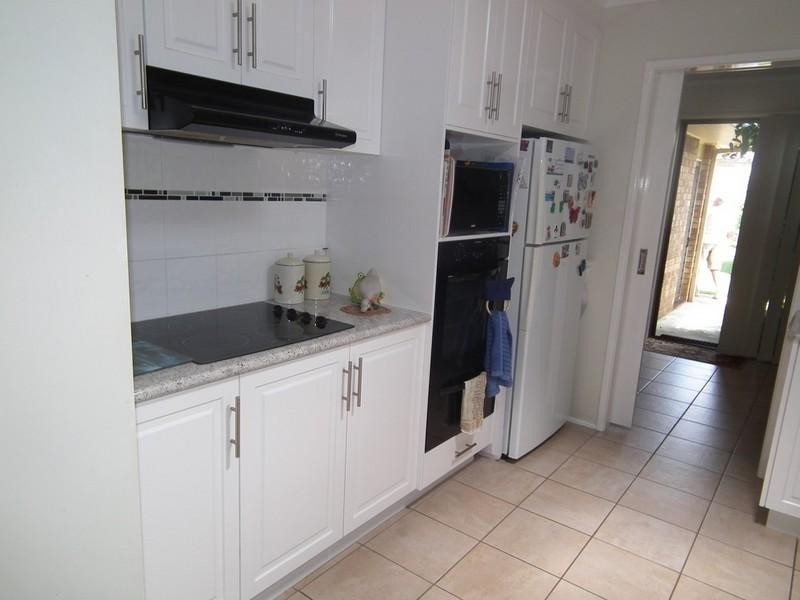 21 Jocelyn Parade, Granville QLD 4650