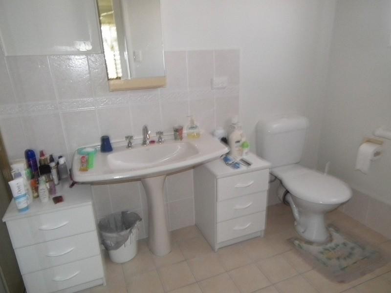 21 Jocelyn Parade, Granville QLD 4650