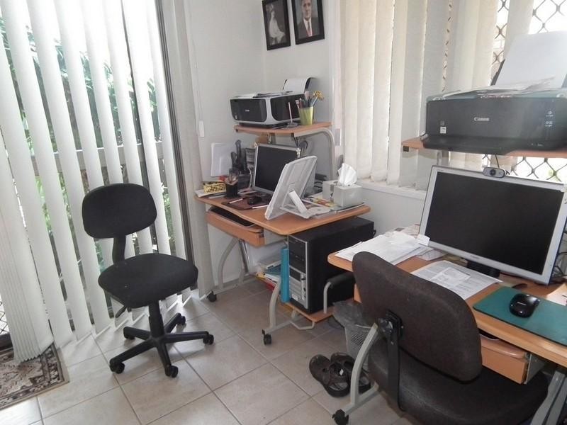 21 Jocelyn Parade, Granville QLD 4650