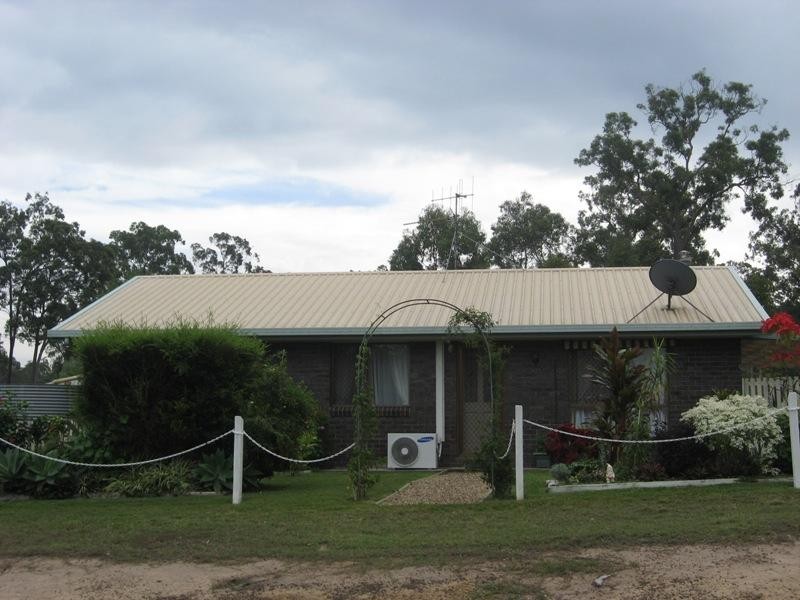 8 Ruby Street, Aldershot QLD 4650