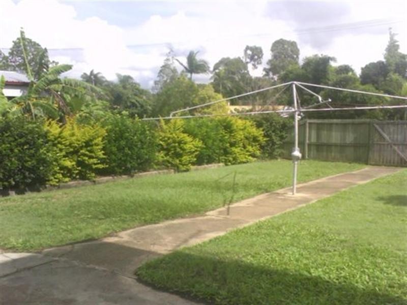 159 Cambridge Street, Granville QLD 4650