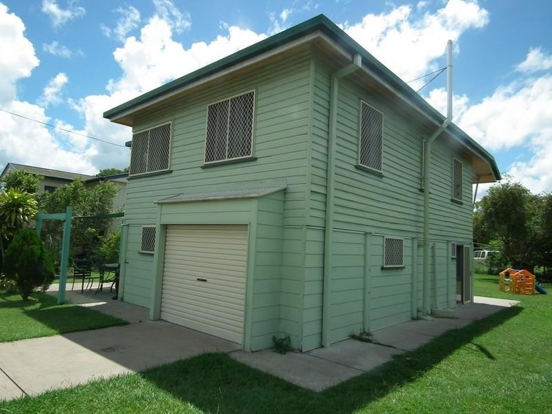 8 Holme Street, Granville QLD 4650