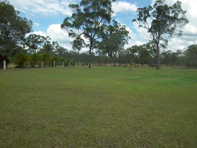 25 Lockett Close, Oakhurst QLD 4650