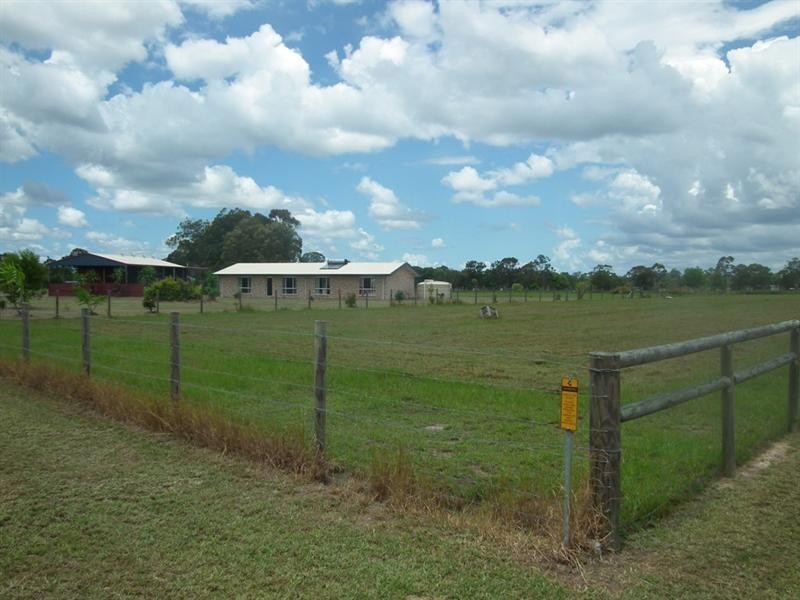 94 Charles Bruce Drive, Oakhurst QLD 4650
