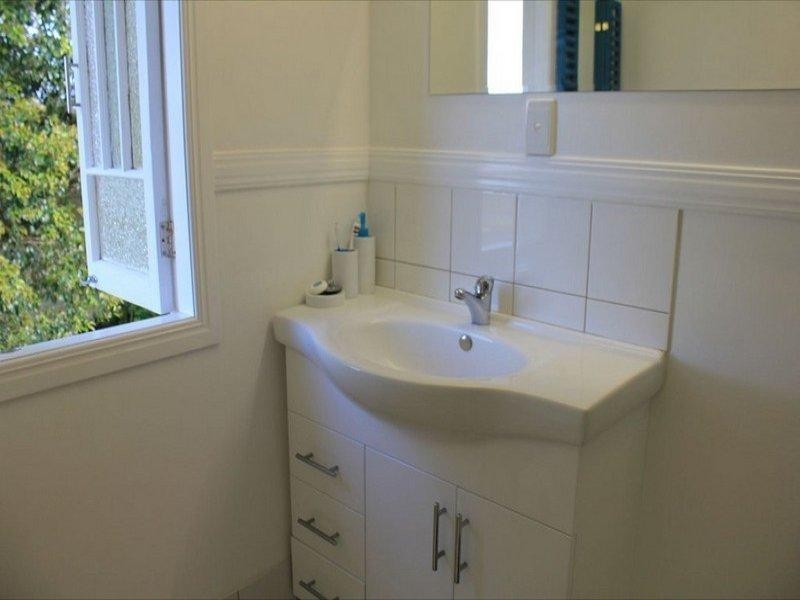 19 Pearson Street, Granville QLD 4650