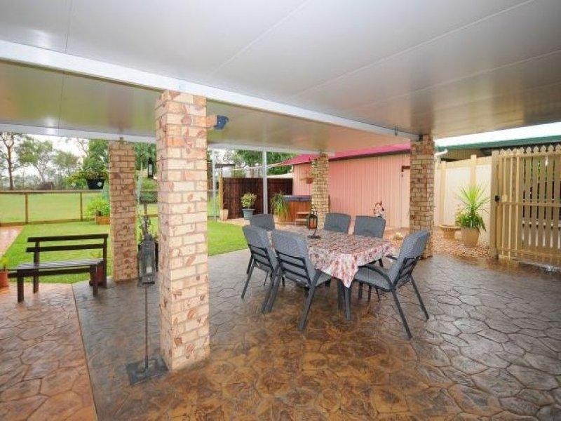 180 Woocoo Drive, Oakhurst QLD 4650