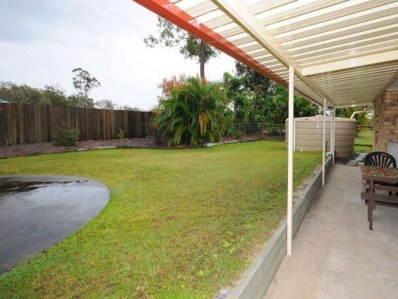 180 Woocoo Drive, Oakhurst QLD 4650