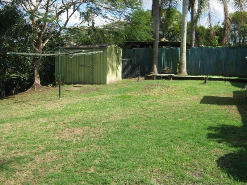 2 Crimmens Street, Maryborough QLD 4650